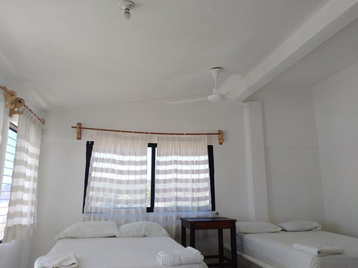 Hotel Neptuno Zipolite Extérieur photo