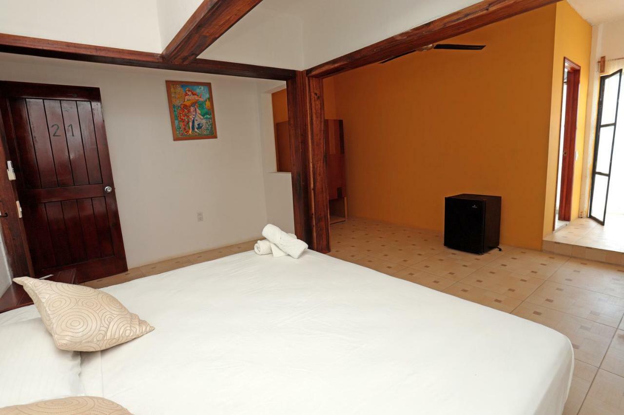Hotel Neptuno Zipolite Extérieur photo